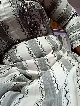 Hotmohni online show from February 9, 2025, 11:47 am