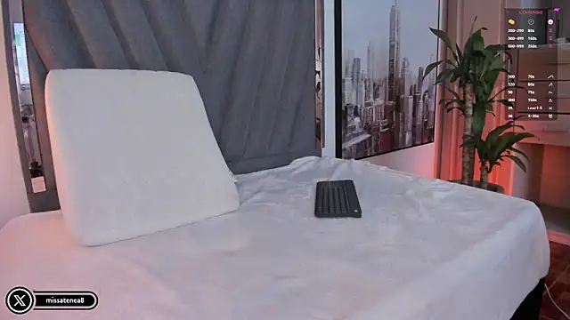 missatenea online show from January 26, 2025, 3:58 pm