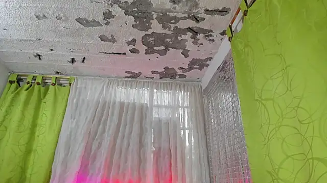 Snapshot of Megan_Miles02 chatting on February 13, 2025, 9:49 pm Megan Miles02 online show from February 13, 2025, 9:49 pm