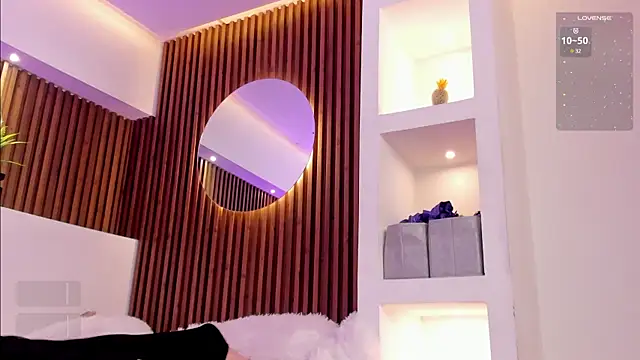 lilith gray9 online show from February 24, 2025, 6:49 am