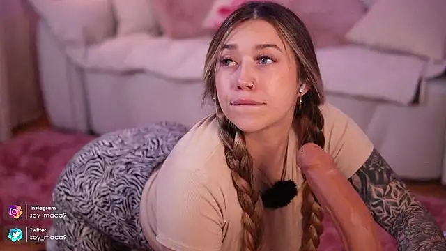 lilith gray9 online show from November 18, 2025, 4:39 am