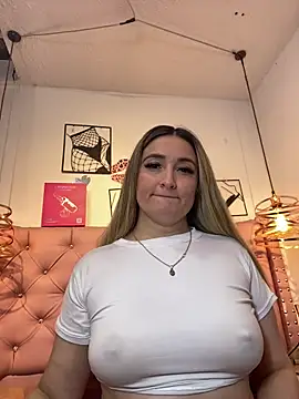 antonella87 online show from March 31, 2026, 10:10 pm