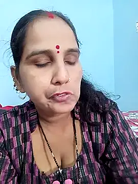 reemacouple007 online show from November 10, 2025, 9:08 am