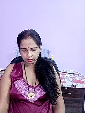 Snapshot of reemacouple007 chatting on May 1, 2026, 12:48 am reemacouple007 online show from May 1, 2026, 12:48 am