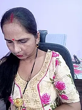 Snapshot of reemacouple007 chatting on May 26, 2026, 7:37 am reemacouple007 online show from May 26, 2026, 7:37 am