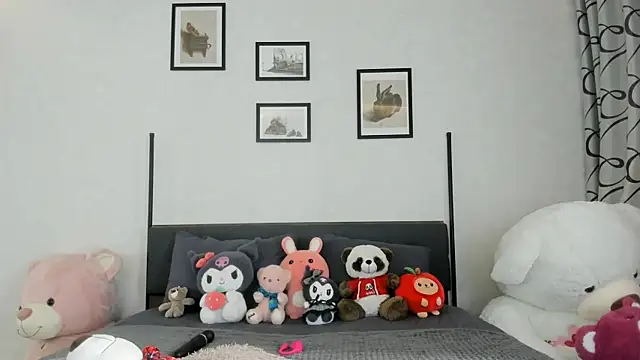 dolly ll online show from March 19, 2025, 1:18 pm