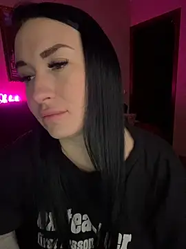 Roxana Bell online show from February 14, 2025, 8:26 pm