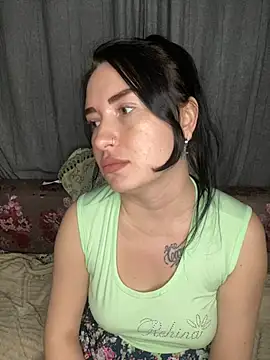 Roxana Bell online show from March 25, 2026, 9:43 pm