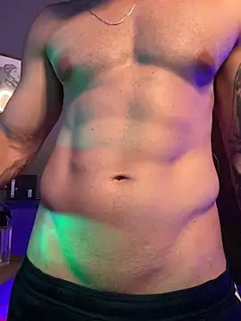 MachineDien online show from October 21, 2025, 1:06 am