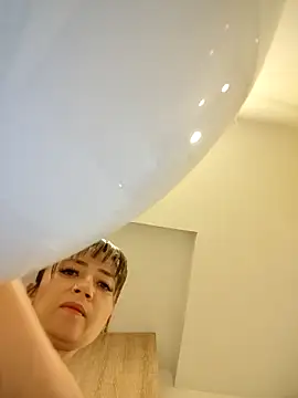 tata laima   online show from September 11, 2025, 1:44 pm