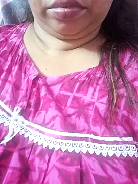 Snapshot of Ravina_patil1 chatting on October 5, 2025, 7:56 pm Ravina patil1 online show from October 5, 2025, 7:56 pm