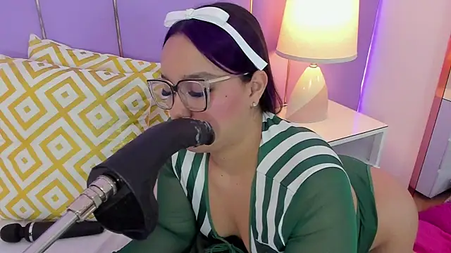 Snapshot of SophyRuiz_ chatting on February 27, 2026, 11:43 am SophyRuiz online show from February 27, 2026, 11:43 am