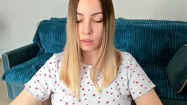 Mia shy1 online show from February 7, 2025, 7:40 am