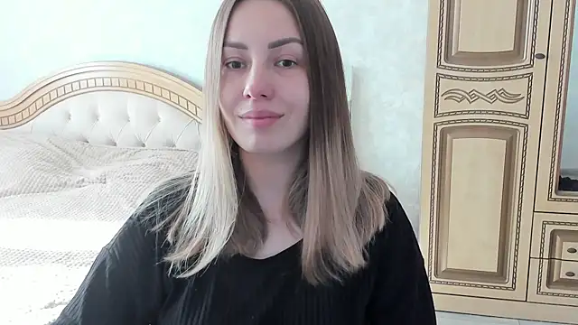 Mia shy1 online show from September 14, 2025, 6:12 am