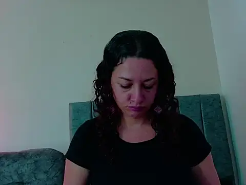 Snapshot of ArtesanaMK chatting on May 14, 2026, 5:20 pm ArtesanaMK online show from May 14, 2026, 5:20 pm