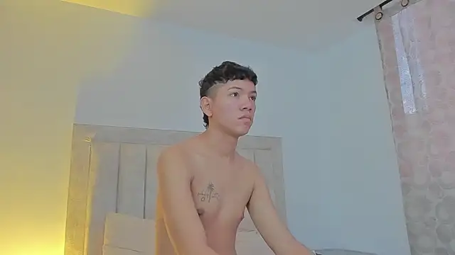 JulianRose 1 online show from February 26, 2025, 11:30 am