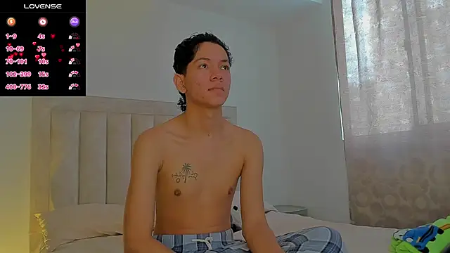 JulianRose 1 online show from October 2, 2025, 12:45 pm