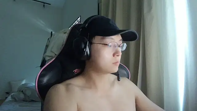 Tkcqcc online show from December 9, 2024, 1:18 am