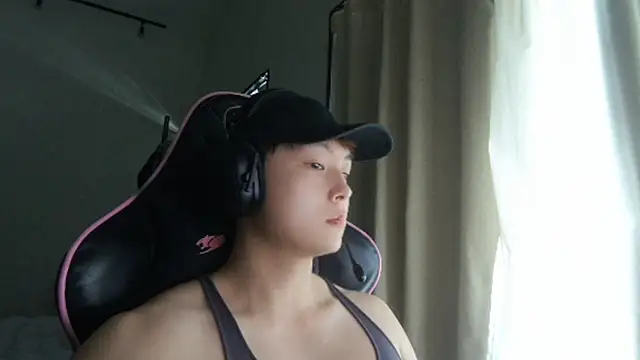 Tkcqcc online show from December 21, 2024, 4:41 am