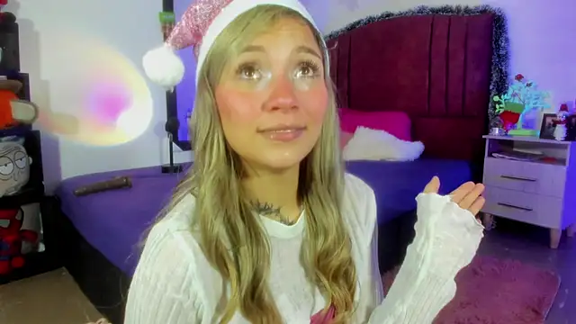 alisson zafiro  online show from December 31, 2024, 12:46 pm