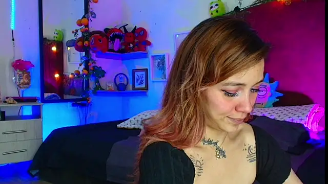 alisson zafiro  online show from January 9, 2026, 3:20 am