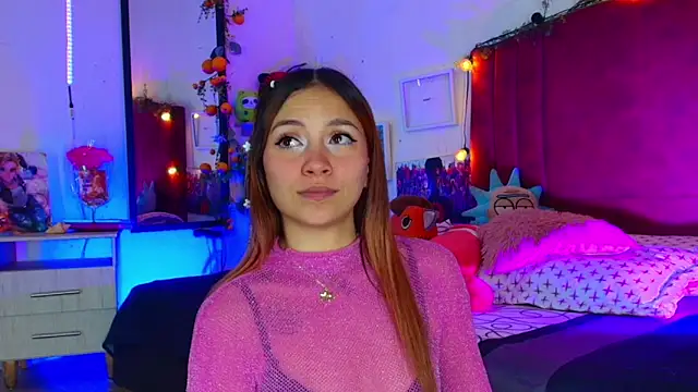 alisson zafiro  online show from January 14, 2026, 3:12 am