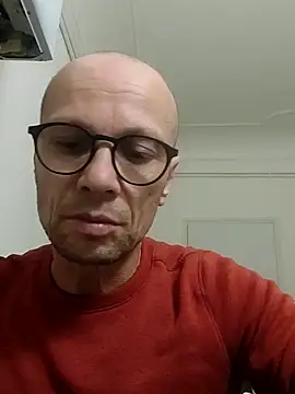 wedge75 online show from October 25, 2025, 1:40 pm