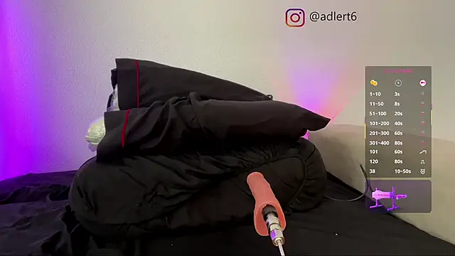 adler80035 online show from November 3, 2025, 5:52 am