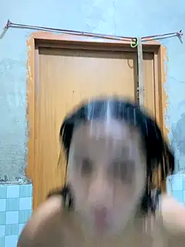 whiteladyboy online show from November 23, 2025, 6:02 am