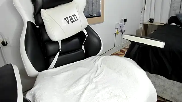 Valerioe online show from March 21, 2025, 3:01 am