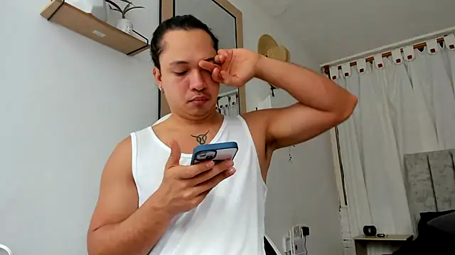 Valerioe online show from September 27, 2025, 1:49 pm