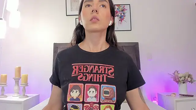 helen mooree online show from March 27, 2026, 12:38 pm