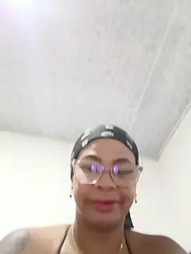 Melanie candy  online show from March 10, 2026, 7:41 pm