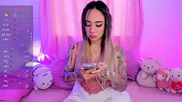 Snapshot of pink_quarz chatting on March 19, 2025, 8:54 pm pink quarz online show from March 19, 2025, 8:54 pm