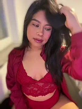 Snapshot of -Sammyxxx chatting on December 19, 2024, 8:02 pm -Sammyxxx online show from December 19, 2024, 8:02 pm