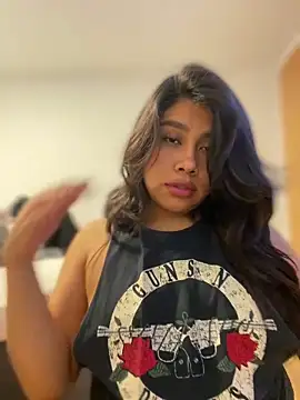 Snapshot of -Sammyxxx chatting on February 24, 2025, 12:59 pm -Sammyxxx online show from February 24, 2025, 12:59 pm