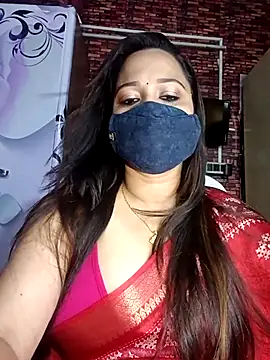 albelasummi702 online show from March 19, 2025, 4:25 am