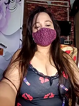 albelasummi702 online show from October 13, 2025, 2:33 am