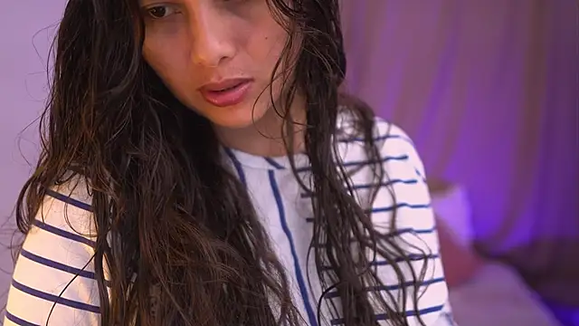 lirio05 online show from October 9, 2025, 12:58 pm