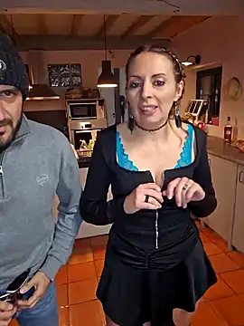 Snapshot of Jade_Emeraud chatting on January 17, 2025, 7:49 pm Jade Emeraud online show from January 17, 2025, 7:49 pm