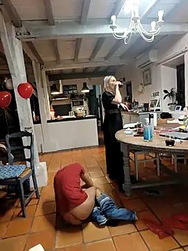 Snapshot of Jade_Emeraud chatting on February 14, 2025, 10:14 pm Jade Emeraud online show from February 14, 2025, 10:14 pm