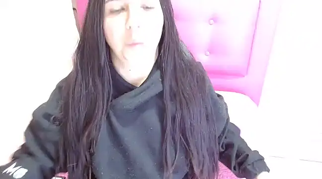 Snapshot of kendall_all4u chatting on January 4, 2025, 6:09 am kendall all4u online show from January 4, 2025, 6:09 am