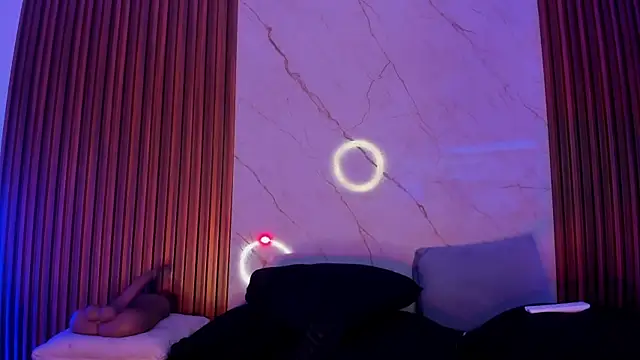 Emiilycollins online show from October 11, 2025, 9:46 pm