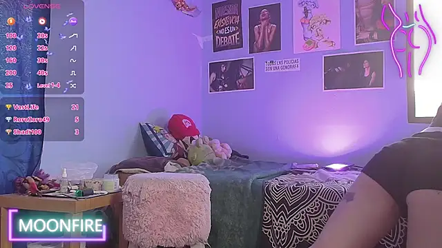 Snapshot of moonfiredancer chatting on February 1, 2025, 11:32 am moonfiredancer online show from February 1, 2025, 11:32 am