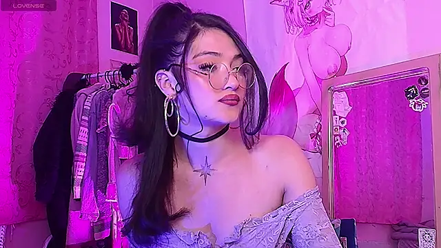 Snapshot of moonfiredancer chatting on September 23, 2025, 8:06 am moonfiredancer online show from September 23, 2025, 8:06 am