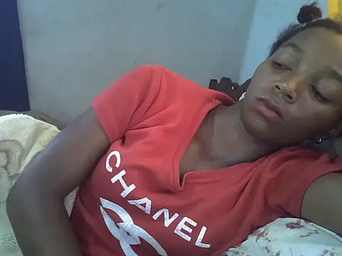 ElianeHot online show from February 27, 2026, 3:39 am