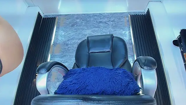 samantha venus1 online show from February 22, 2025, 2:08 pm