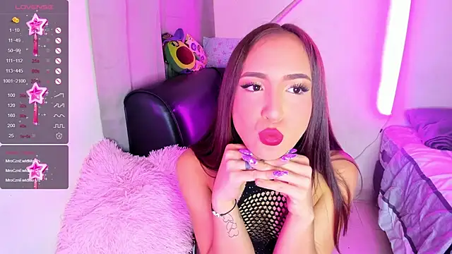 Snapshot of Gothic_slut-without_limit chatting on January 29, 2025, 2:30 am Gothic slut-without limit online show from January 29, 2025, 2:30 am