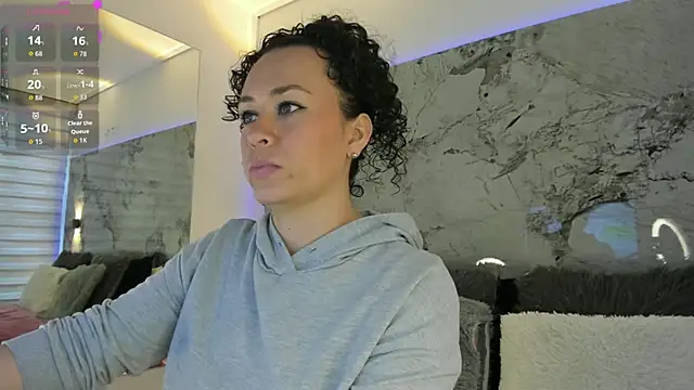 LIZ HOLMES online show from September 29, 2025, 11:59 am