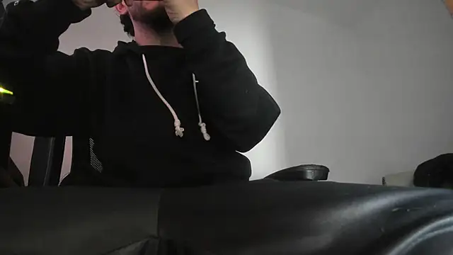 s sven03 online show from November 13, 2025, 10:41 pm